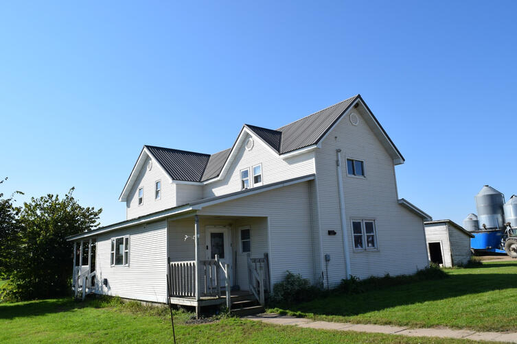5 bedrooms, 1½ baths, recently updated with a new roof, central AC